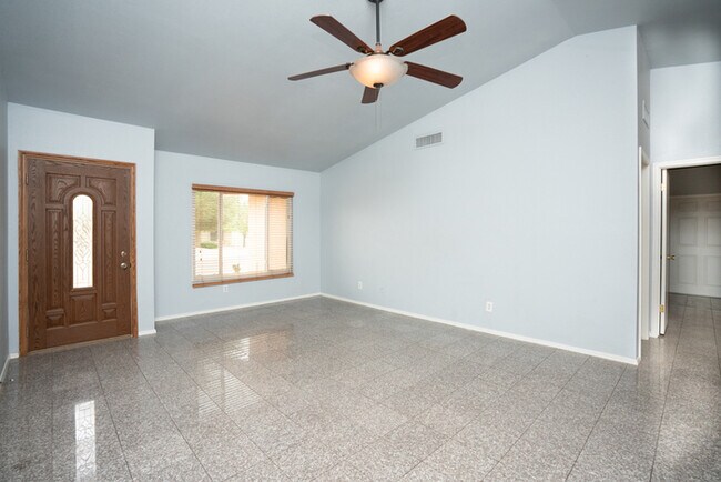 Foto del edificio - Corner lot! Great Ahwatukee Location