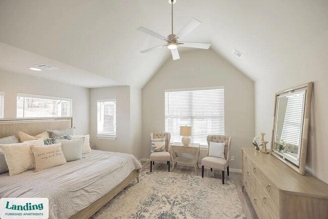 Foto del edificio - 3401 Redbud Ln