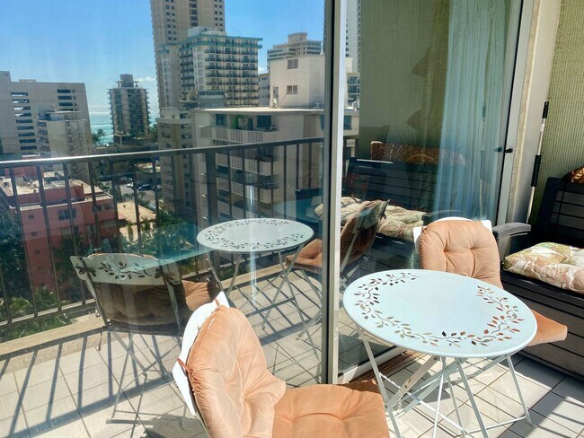 Foto del edificio - 6 Month minimum - Fully Furnished - Ocean ...