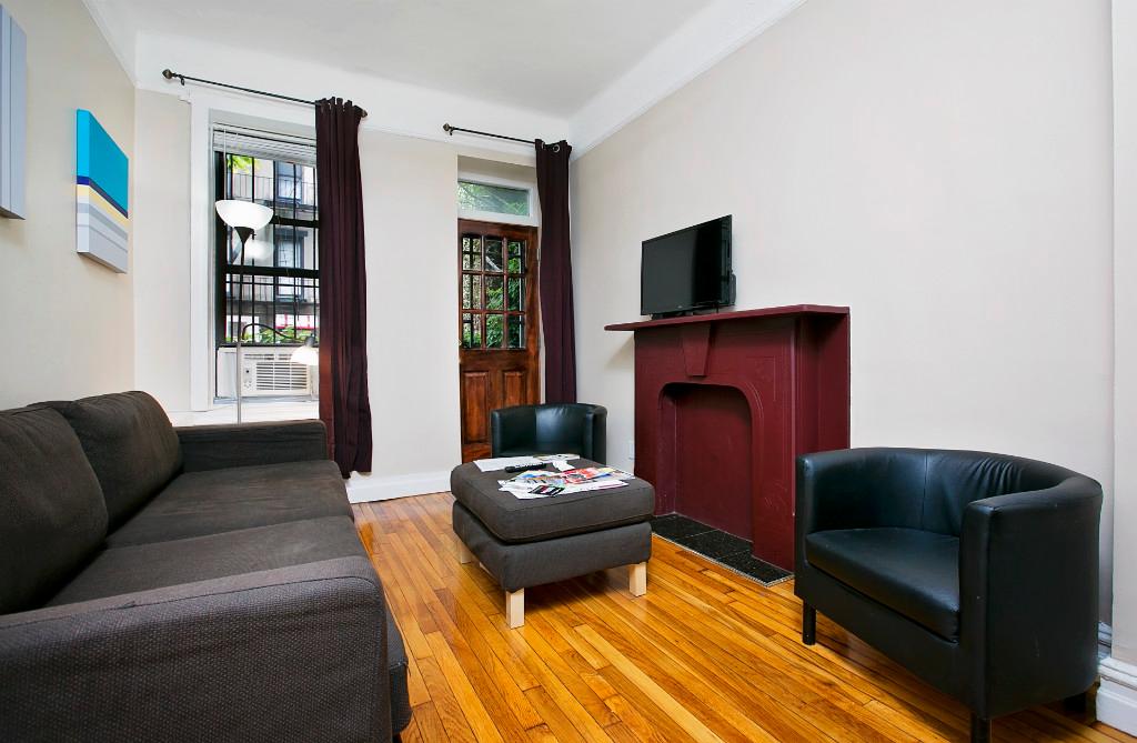 Primary Photo - 240 E 52nd St