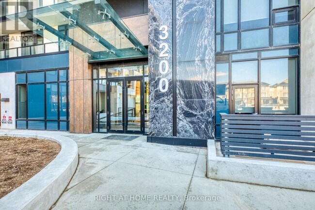 Photo du bâtiment - 3200 William Coltson Ave