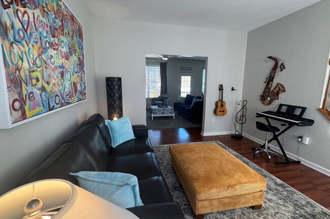 Foto del edificio - 9414 Grant Ave