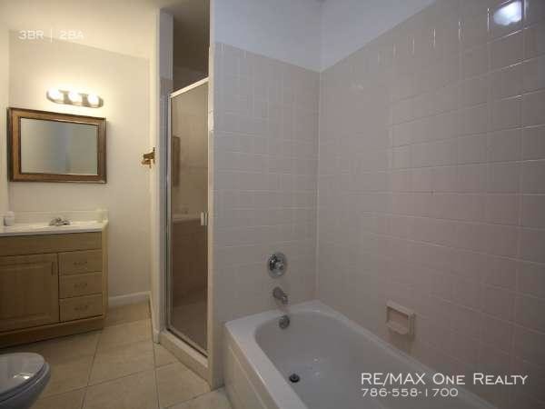 Foto del edificio - 5984 Triphammer Rd