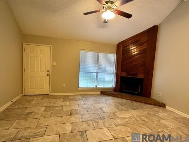Building Photo - 5232 BUTTERCREEK LN, F6