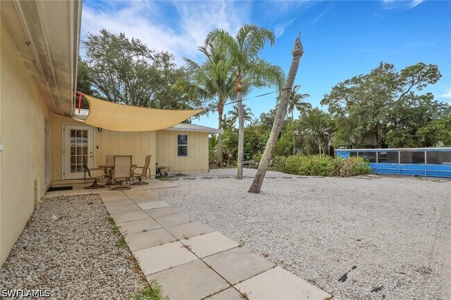 Foto del edificio - 2772 Riverview Dr