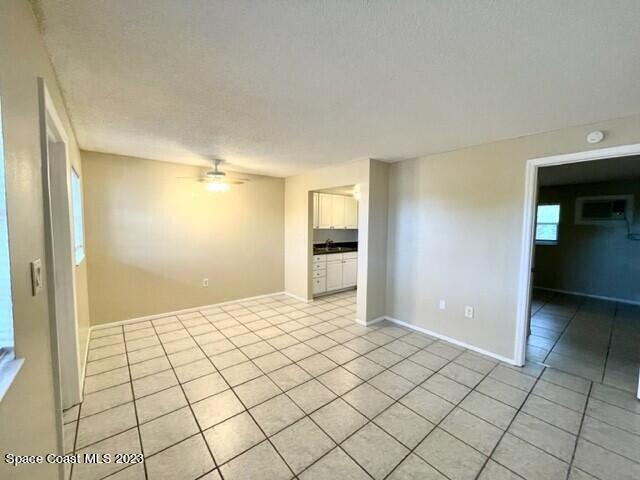 Building Photo - 623 Forrest Ave