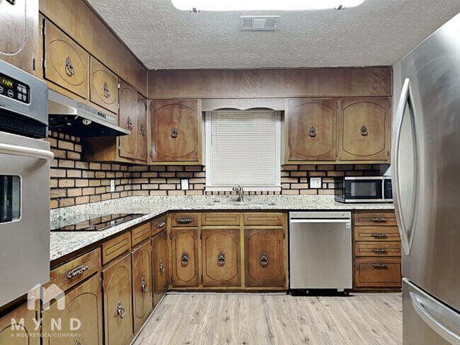 Foto del edificio - 35 Paris Ct