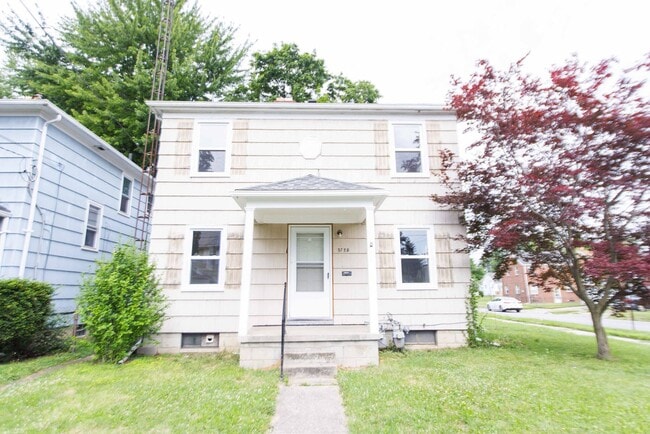 Building Photo - 3725 Watson Ave