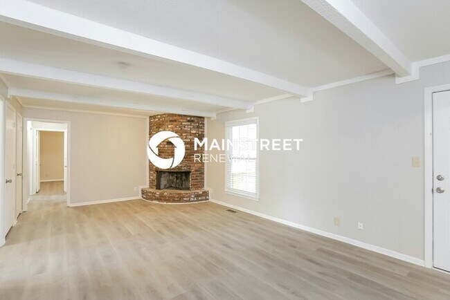 Foto del edificio - 9952 N Charlotte St