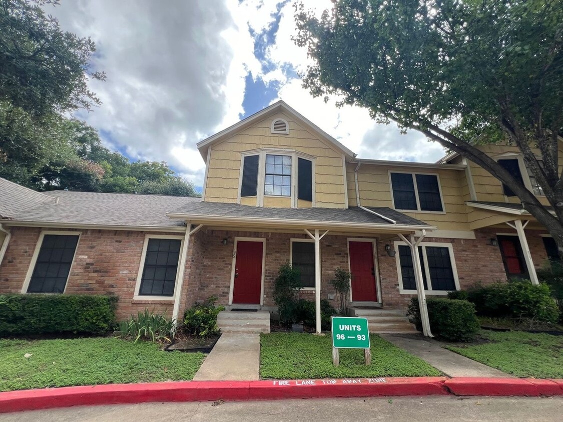 Primary Photo - 11901 Swearingen Dr