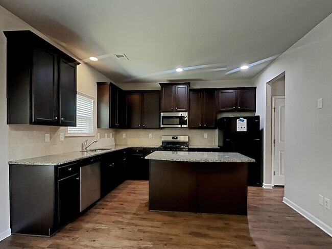 Building Photo - 4111 Bigsage Dr