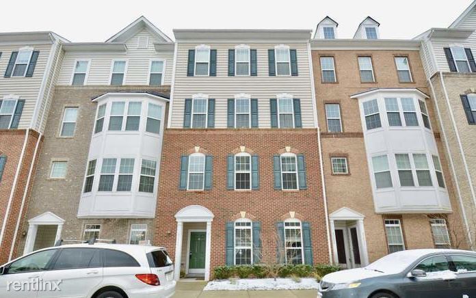 Primary Photo - 3 br, 2.5 bath Condo - 43841 Kingston Stat...