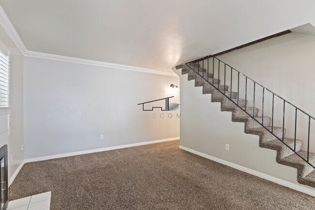 Foto del edificio - Clean Centerville 4 Bedroom Condo