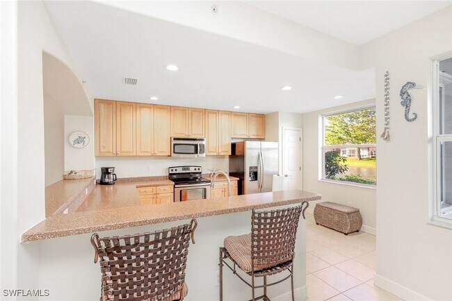 Building Photo - 1128 Manor Lake Dr