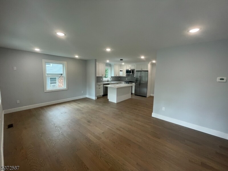 Foto principal - 61 Smull Ave