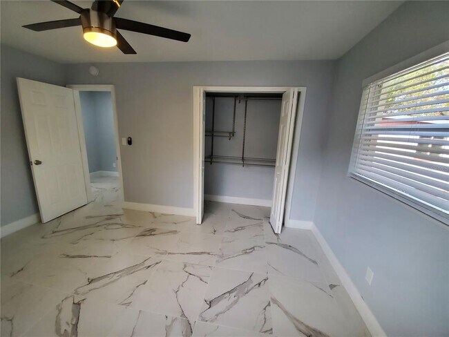 Foto del edificio - 4119 W Nassau St
