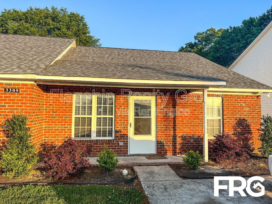 Primary Photo - 3309 N Fields St