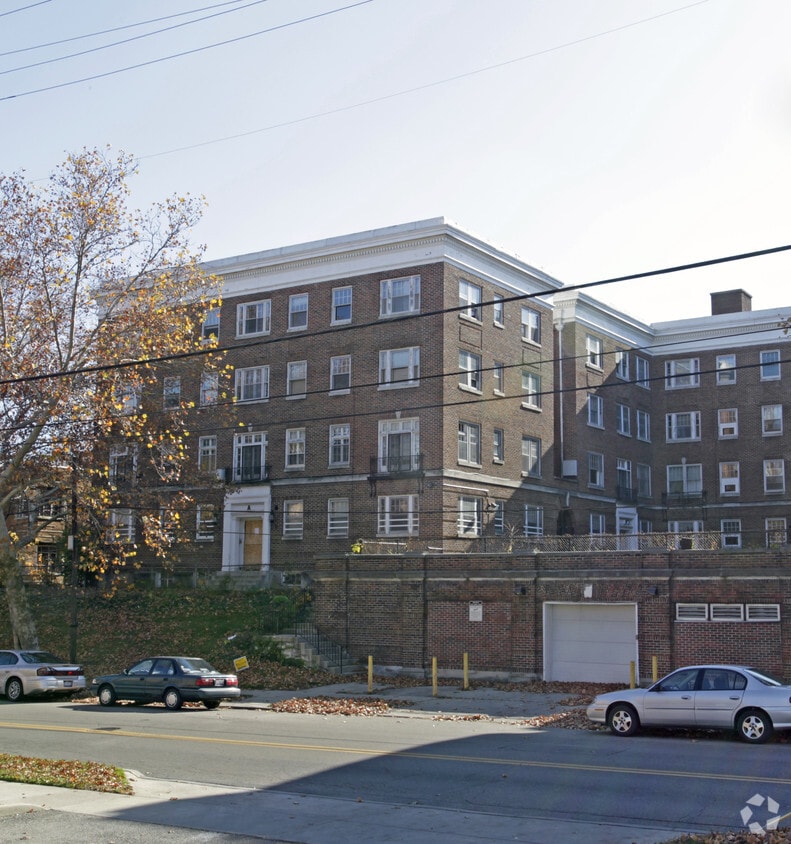 Building Photo - 434 West Apartments