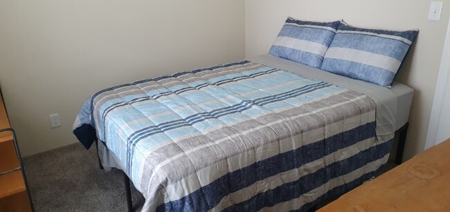 Foto del edificio - 91408 Kellogg Ln