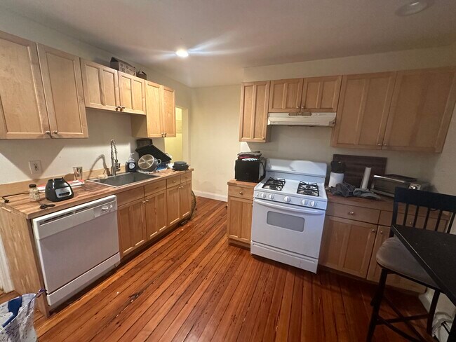 Foto del edificio - 65 Pleasant St