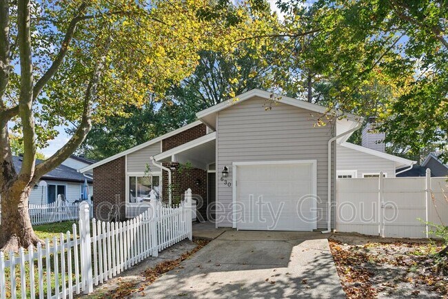 Building Photo - 630 Orangewood Dr