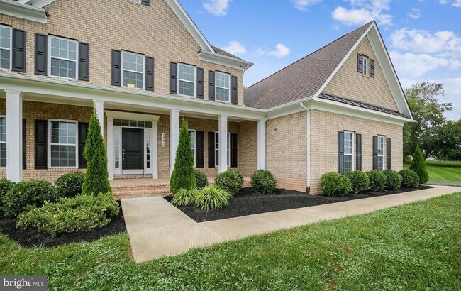 Building Photo - 14673 Falconaire Pl