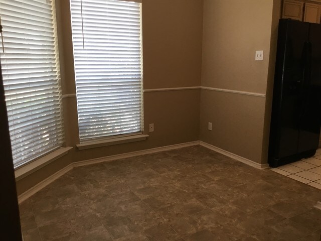 Foto del edificio - 811 Burr Oak Drive