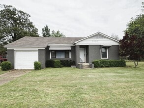 Building Photo - 3630 N 50th St