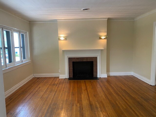 Building Photo - 125 Elmwood Ave