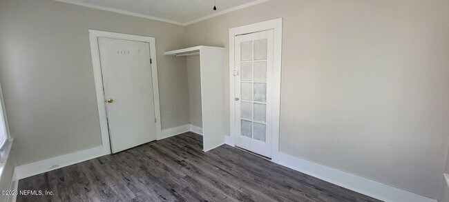 Building Photo - 2022 Dellwood Ave