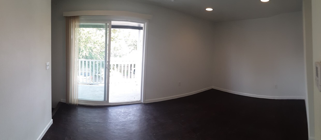 Master Bedroom - 12068 Beechnut St