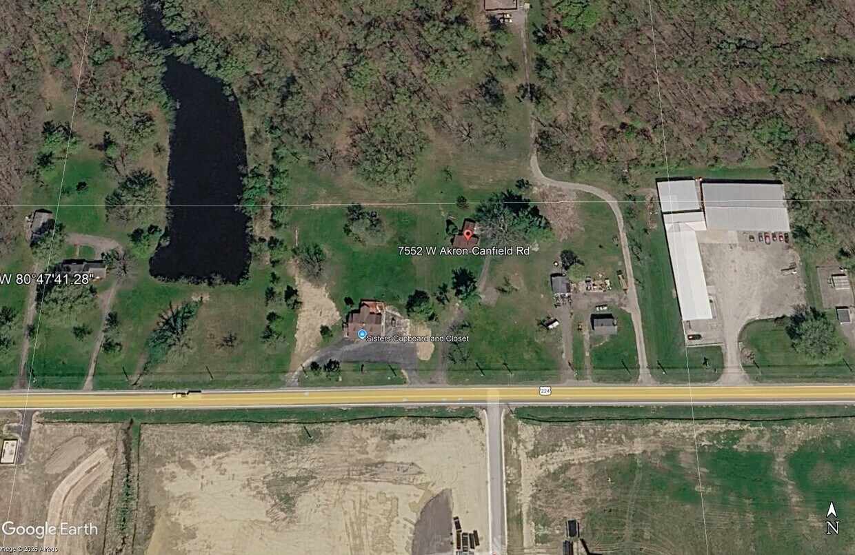 Building Photo - 7552 W Akron-Canfield Rd