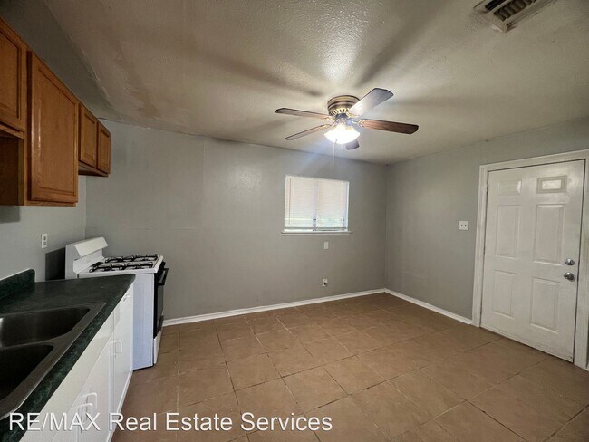 Foto del edificio - 3 br, 1 bath House - 1233 Norris
