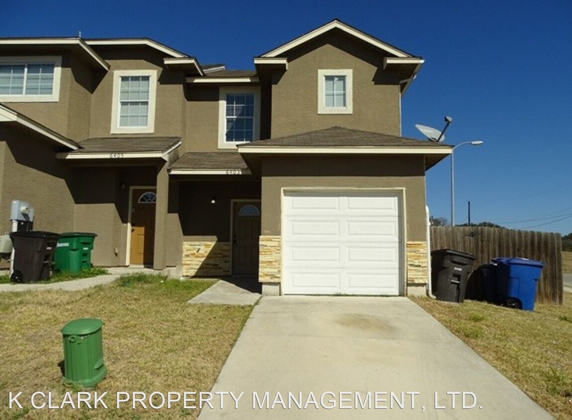 Foto principal - 3 br, 2.5 bath House - 6403 ASPEN HILL