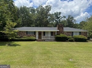 Building Photo - 108 Plum St