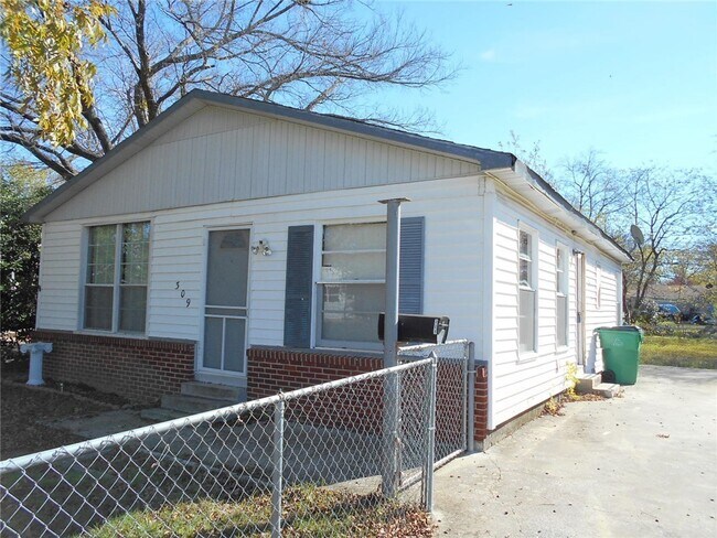 Foto del edificio - 309 Wilton Dr