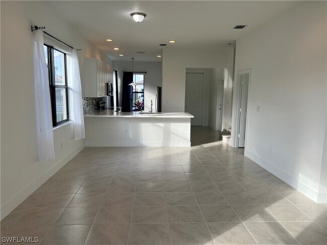 Building Photo - 5698 Agostino Way