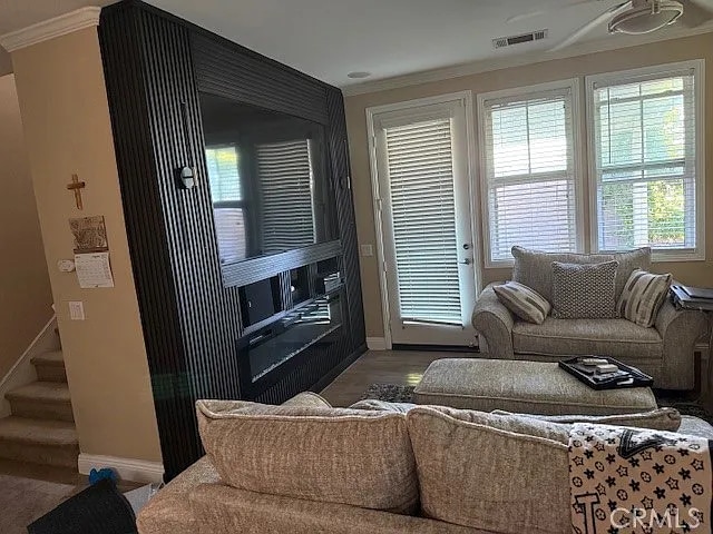 Building Photo - 14571 Longwood Ave