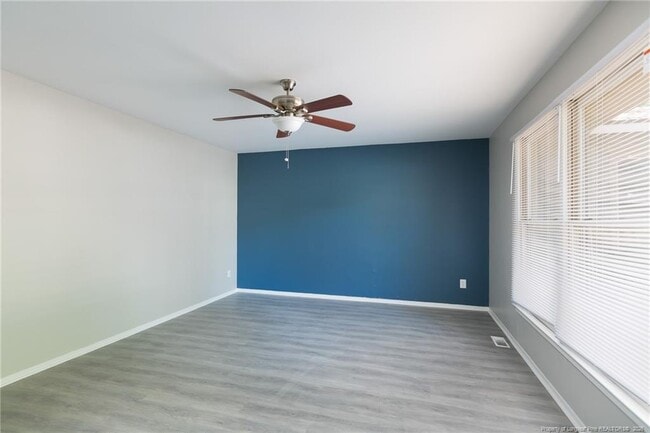 Building Photo - 742 Buena Vista Dr