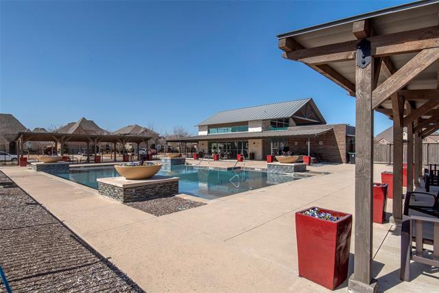Foto del edificio - 16604 Central Garden Ln