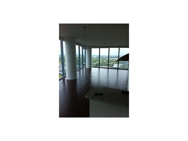Foto del edificio - 601-636 NE 36th St