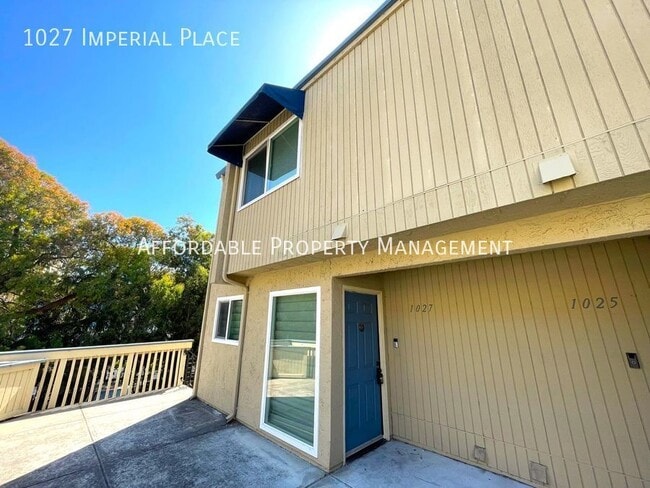 Building Photo - 1027 Imperial Pl