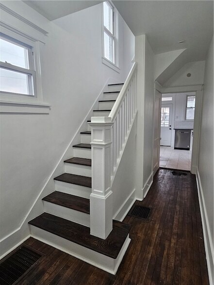 Foto del edificio - 1301 Broadway Ave