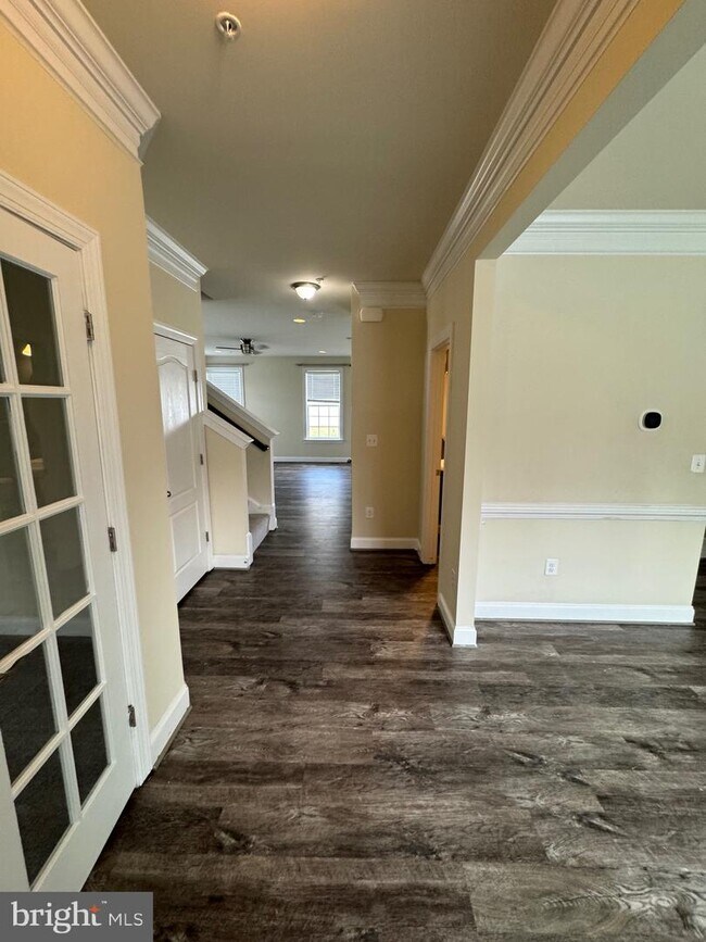 Building Photo - 2560 Shipman Ct