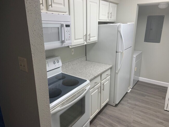 Foto del edificio - 3756 Idlebrook Cir