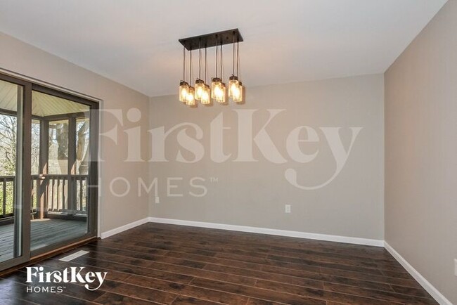 Building Photo - 1218 Brookstone Terrace