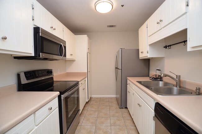 Building Photo - 2092 S Sherwood DriveF-45