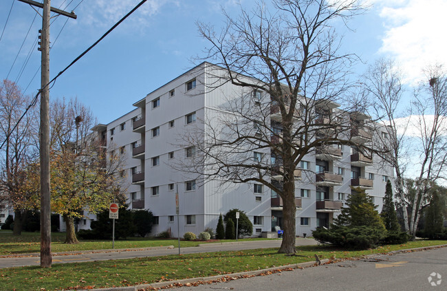 Building Photo - Marland Gardens