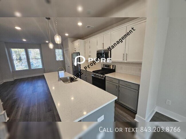 Building Photo - 1023 Pettiford Pl