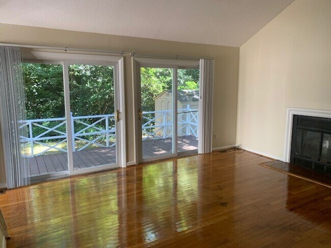 Foto del edificio - One Month Free **Limited Time**Prime Location